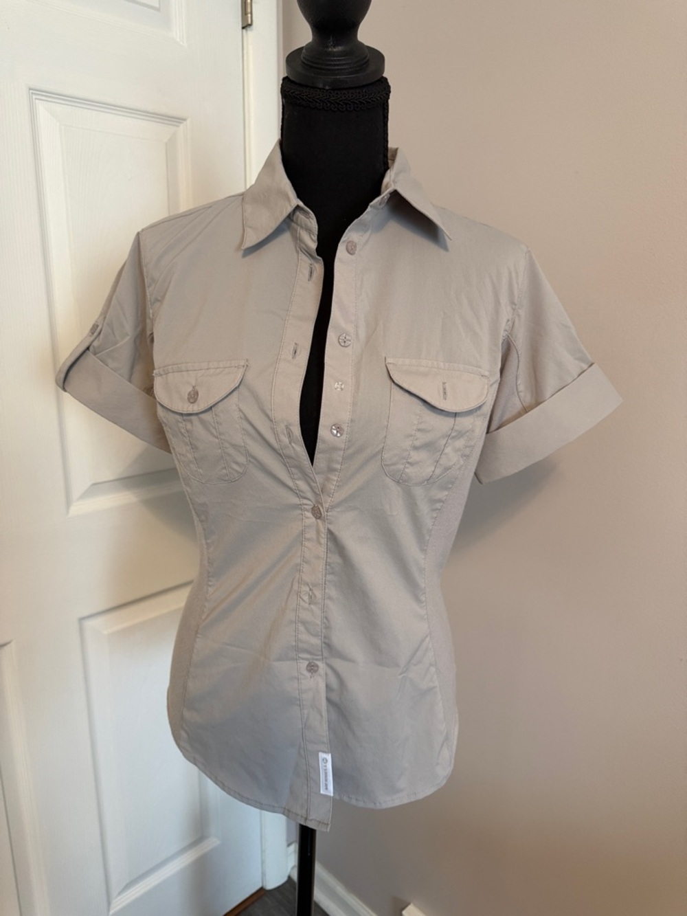 Merrell Women’s Short-Sleeve Button-Down Shirt - Light Taupe